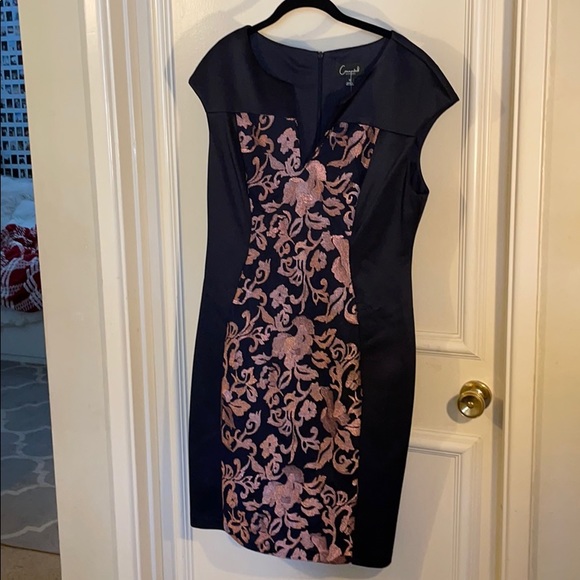 Dress - Picture 2 of 4